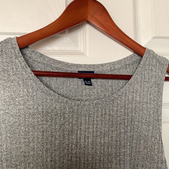 GAP BODY | Light Grey Soft Spun Ribbed Tank Sz XL - Picture 4 of 7